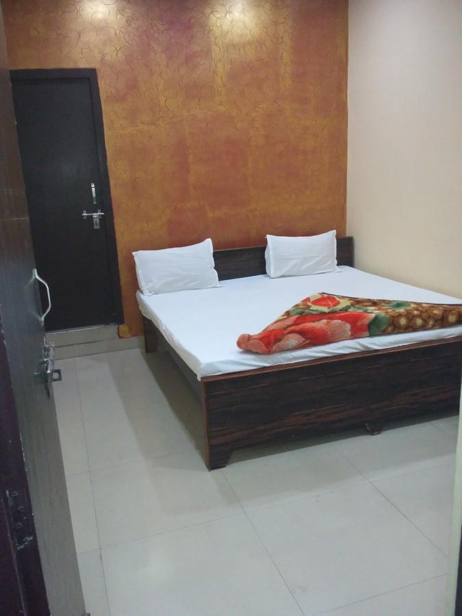 Hotel Atithi Galaxy Kanpur Exterior foto